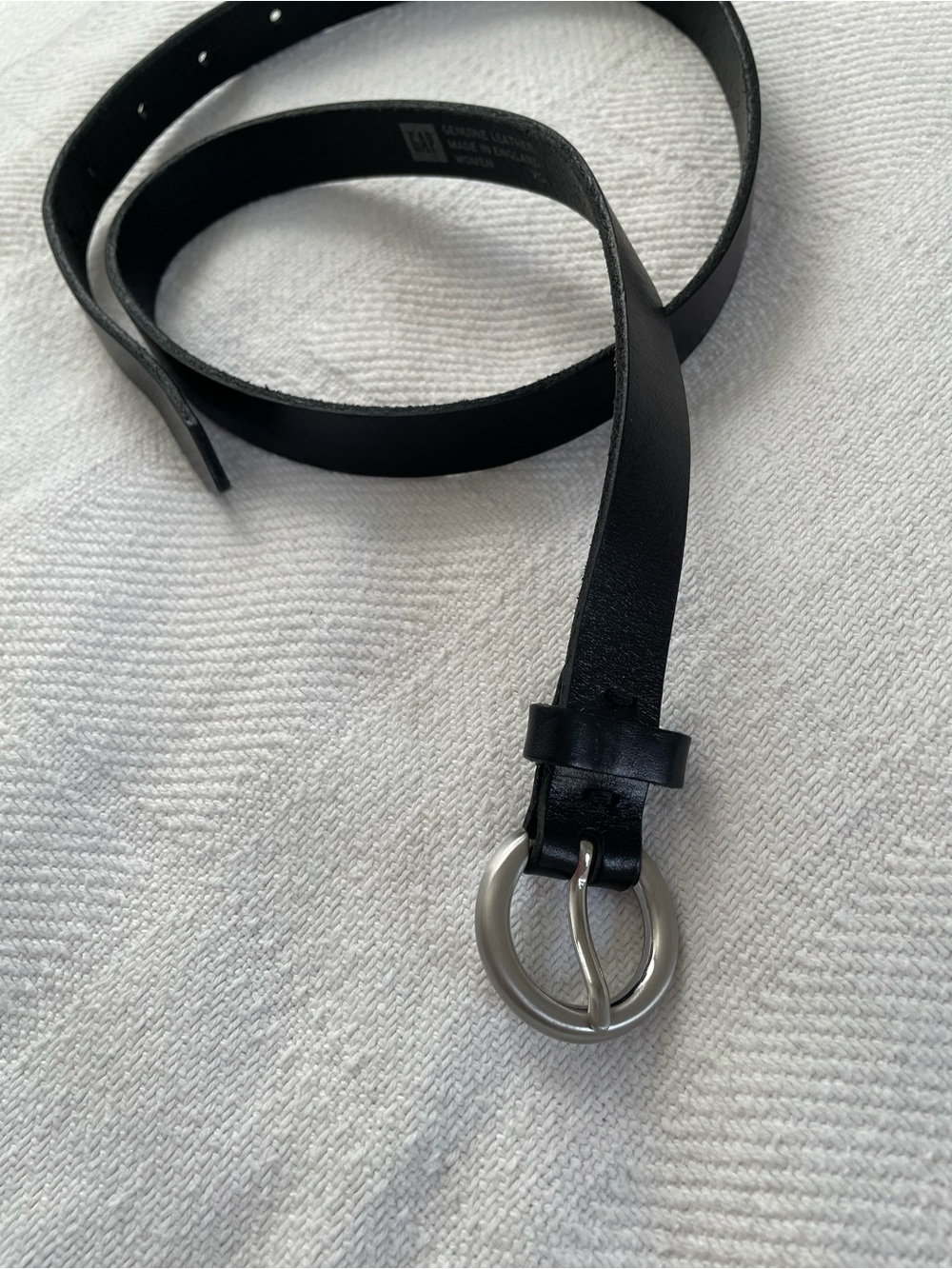 GAP Women's Black Leather Belt with Round Silver Buckle